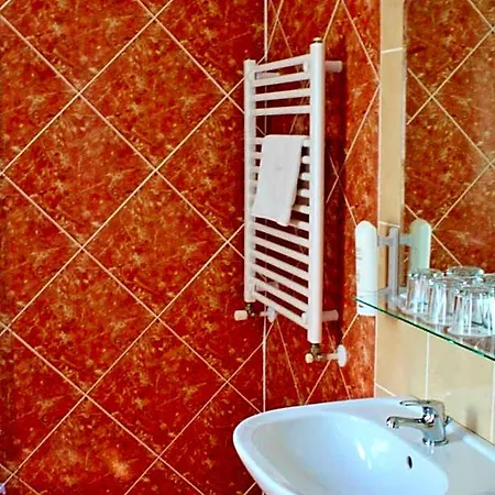 Classic Hotel 3*