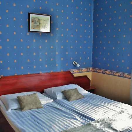 Classic Hotel 3*